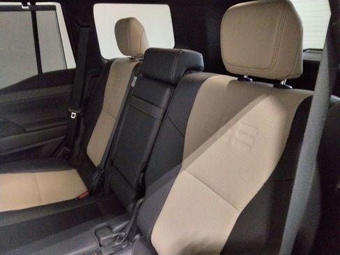 Used 2024 Lexus GX 550 image 37