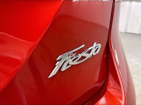 Used 2019 Ford Fiesta SE w/ Cold Weather Package image 9
