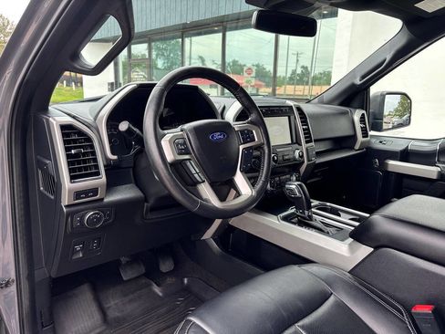 Used 2020 Ford F150 Lariat w/ Equipment Group 502A Luxury AWD/4WD image 15