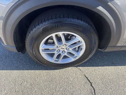 Certified 2025 Ford Explorer Active image 13