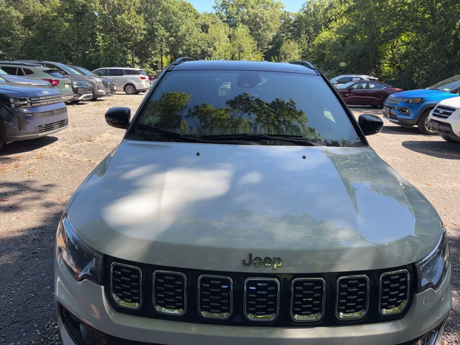 Used 2025 Jeep Compass Limited AWD/4WD image 3