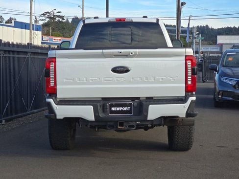 Used 2024 Ford F350 Lariat w/ Lariat Ultimate Package image 4