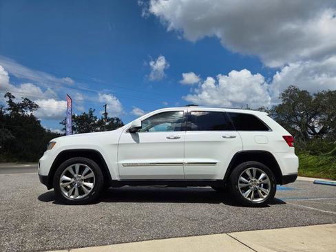 Used 2013 Jeep Grand Cherokee Laredo image 11