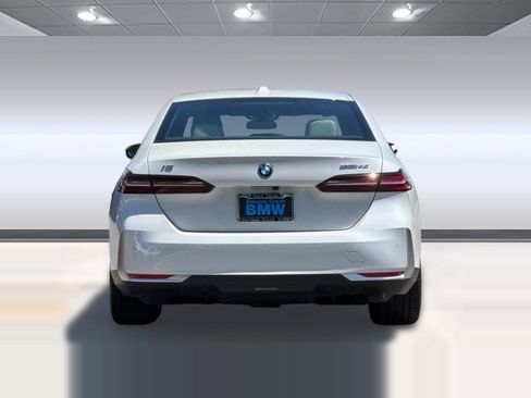 Used 2026 BMW i5 eDrive40 RWD image 10