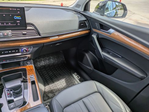 Used 2022 Audi Q5 2.0T Premium Plus AWD/4WD image 16
