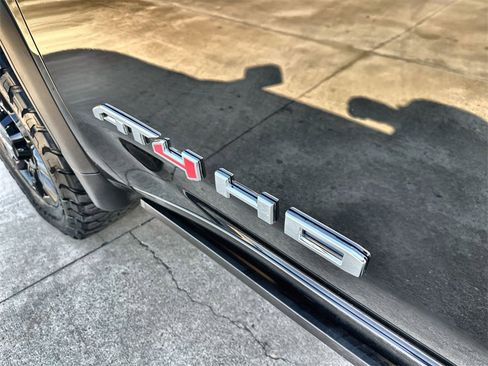 Used 2024 GMC Sierra 2500 AT4 w/ AT4 Premium Plus Package image 14