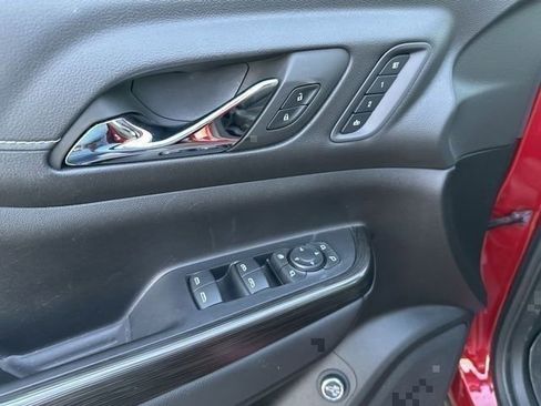 Certified 2023 GMC Acadia SLT w/ Technology Package image 30