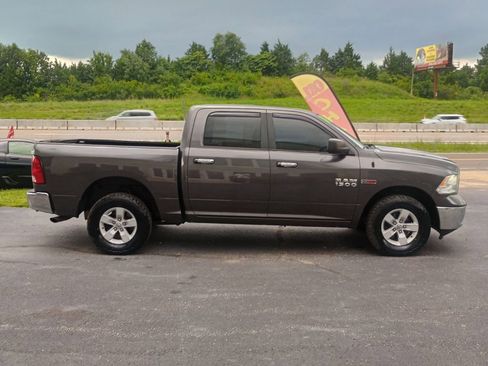 Used 2014 RAM 1500 Classic SLT image 6