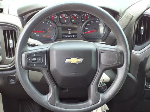 Used 2019 Chevrolet Silverado 1500 Custom w/ Custom Value Package AWD/4WD image 28