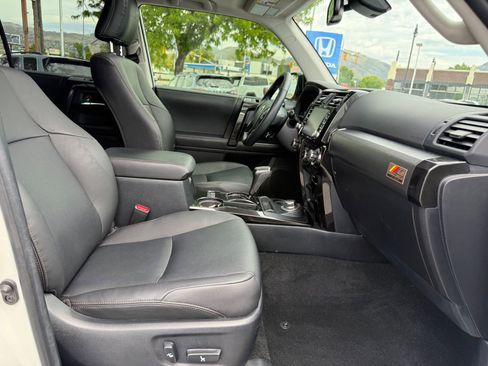 Used 2023 Toyota 4Runner 40th Anniversary SE AWD/4WD image 34