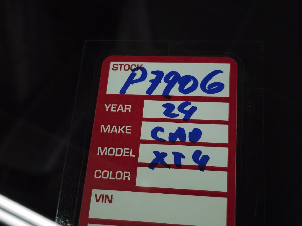 Used 2024 Cadillac XT4 Premium Luxury w/ Technology Package FWD image 38