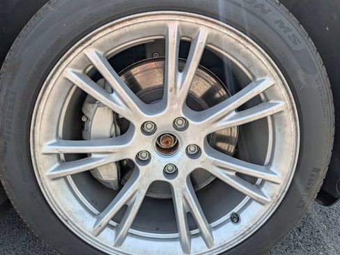 Used 2024 Tesla Model Y Long Range AWD/4WD image 9