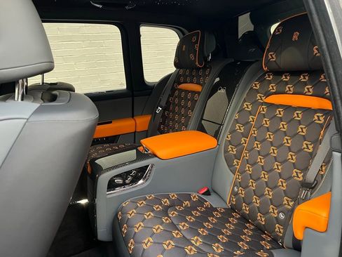 Used 2025 Rolls-Royce Cullinan Black Badge image 26