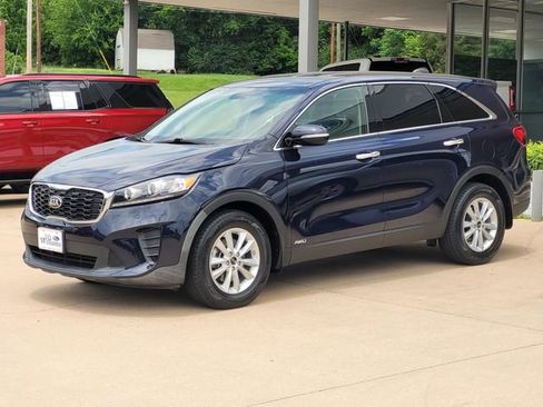 Used 2020 Kia Sorento LX AWD/4WD image 3