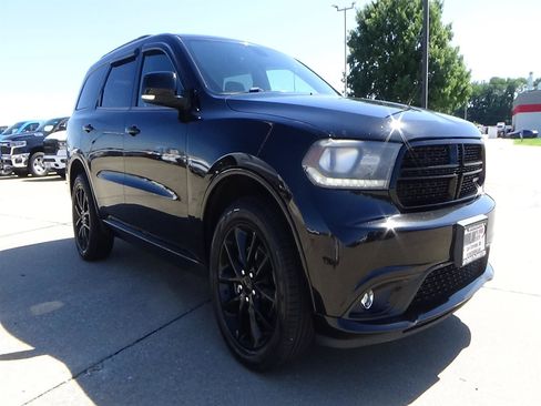 Used 2017 Dodge Durango GT w/ Premium Group AWD/4WD image 4
