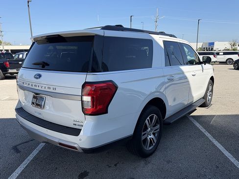 Used 2024 Ford Expedition Max XLT AWD/4WD image 6