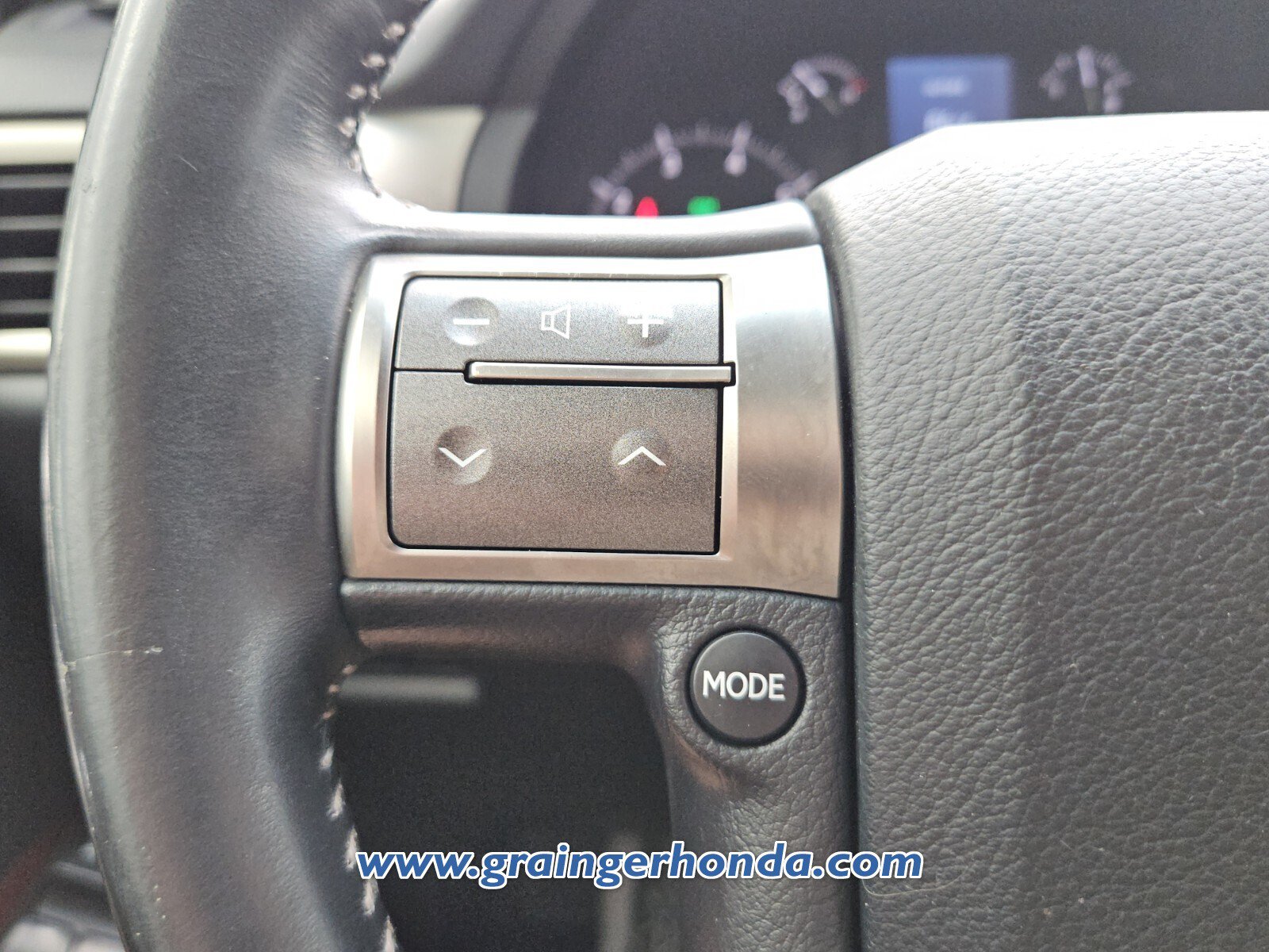 Used 2015 Lexus GX 460 w/ Premium Package AWD/4WD image 19