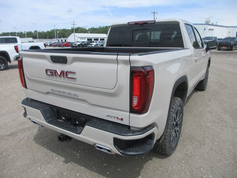 New 2026 GMC Sierra 1500 AT4 AWD/4WD image 5