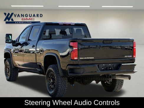 Used 2025 Chevrolet Silverado 2500 ZR2 w/ Technology Package image 8