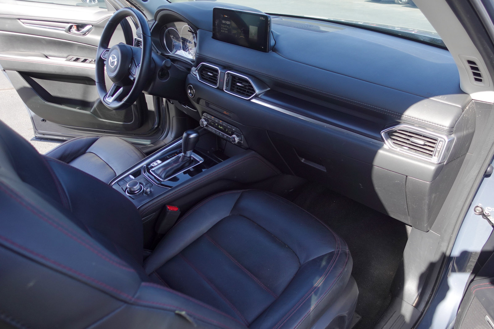 Certified 2025 MAZDA CX-5 Carbon Edition AWD/4WD image 14
