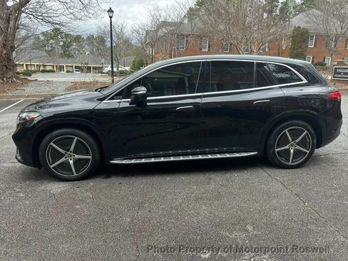 Used 2023 Mercedes-Benz EQS 580 4MATIC SUV image 9