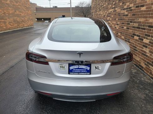 Used 2015 Tesla Model S RWD image 7