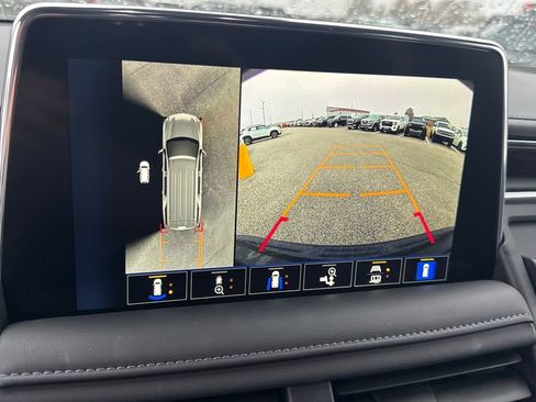 Used 2024 Chevrolet Tahoe Z71 w/ Luxury Package image 22