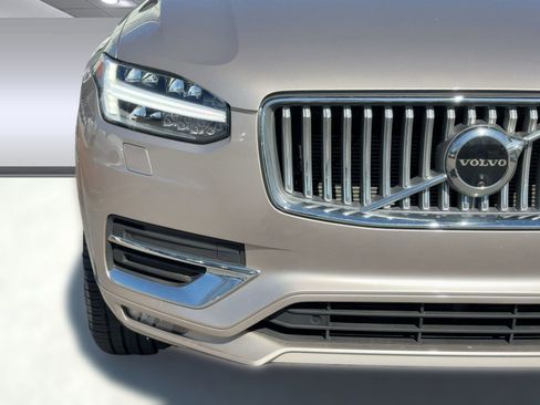 Certified 2024 Volvo XC90 B6 Ultimate w/ Protection Package Premier image 10