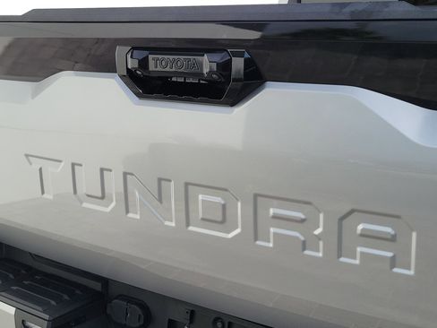 Used 2023 Toyota Tundra Platinum RWD image 7