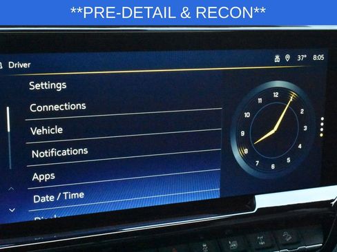 Used 2025 Chevrolet Silverado 2500 ZR2 w/ Technology Package image 12