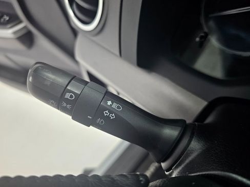 Used 2020 Toyota Tundra SR5 w/ SR5 Leather Package image 18