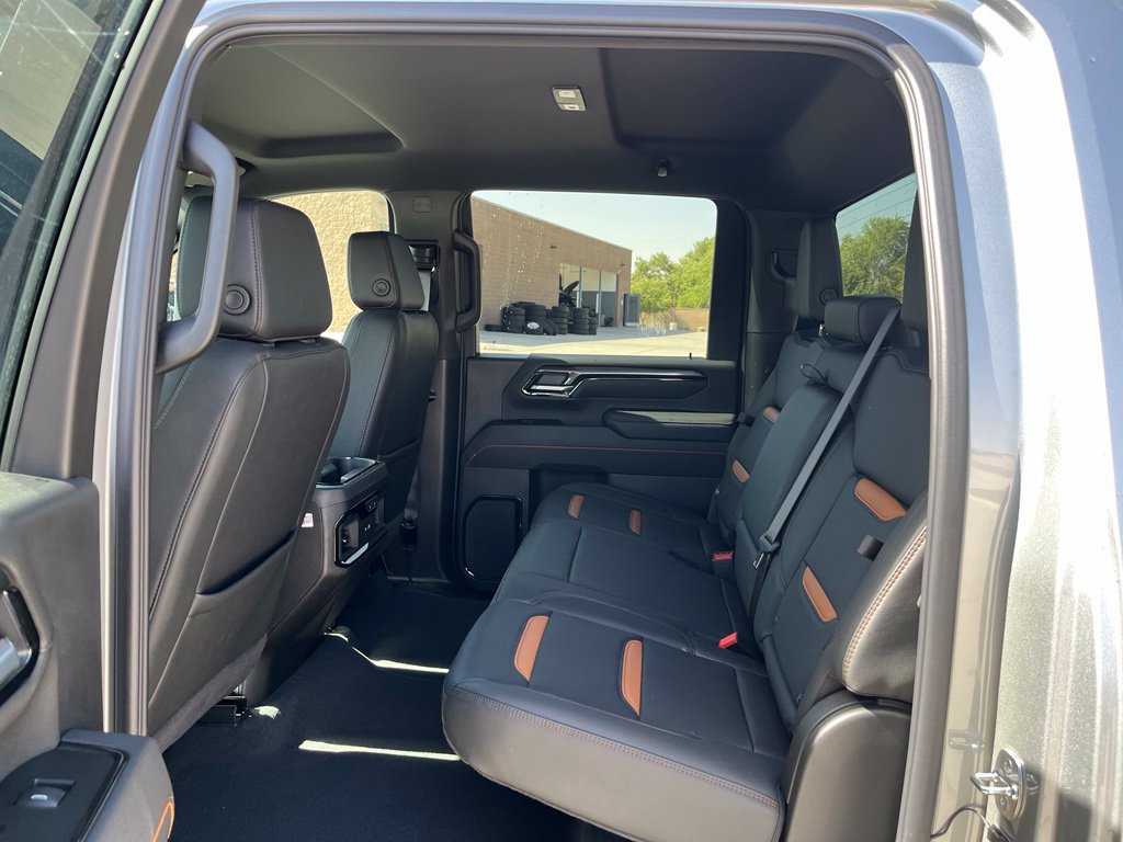 Used 2026 GMC Sierra 2500 AT4 AWD/4WD image 17