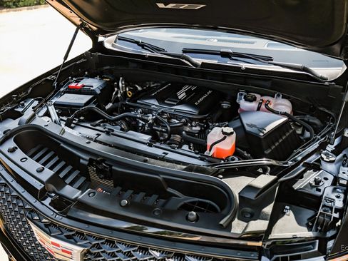 Used 2025 Cadillac Escalade V image 94