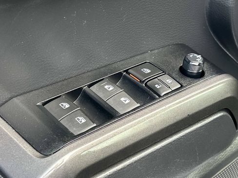 Used 2023 Toyota Tacoma TRD Off-Road w/ Technology Package AWD/4WD image 20