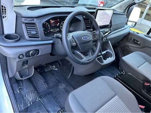 Used 2024 Ford Transit 350 XLT image 7