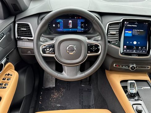 Certified 2023 Volvo XC90 B6 Ultimate image 13