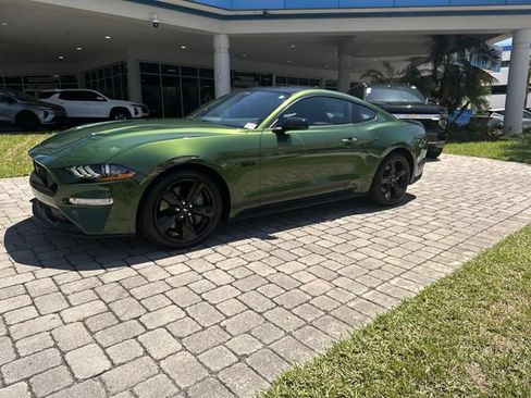 Used 2022 Ford Mustang GT Premium w/ Black Accent Package RWD image 31