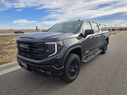 Used 2025 GMC Sierra 1500 Elevation w/ LPO, Elevation Black Package