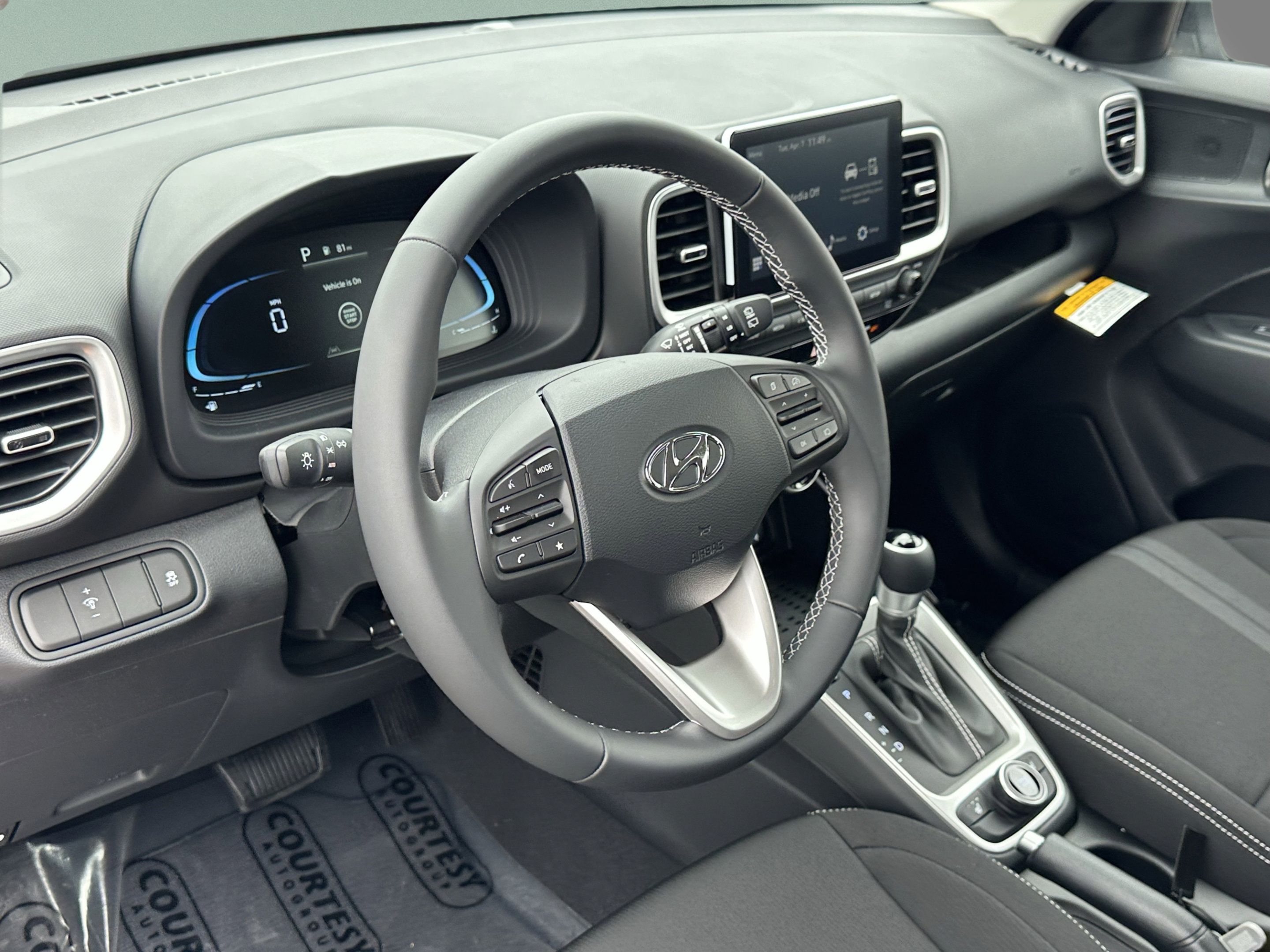 New 2026 Hyundai Venue SEL FWD image 18