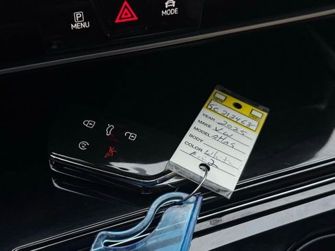 Used 2025 Volkswagen Atlas Cross Sport SE w/ Panoramic Sunroof Package image 38