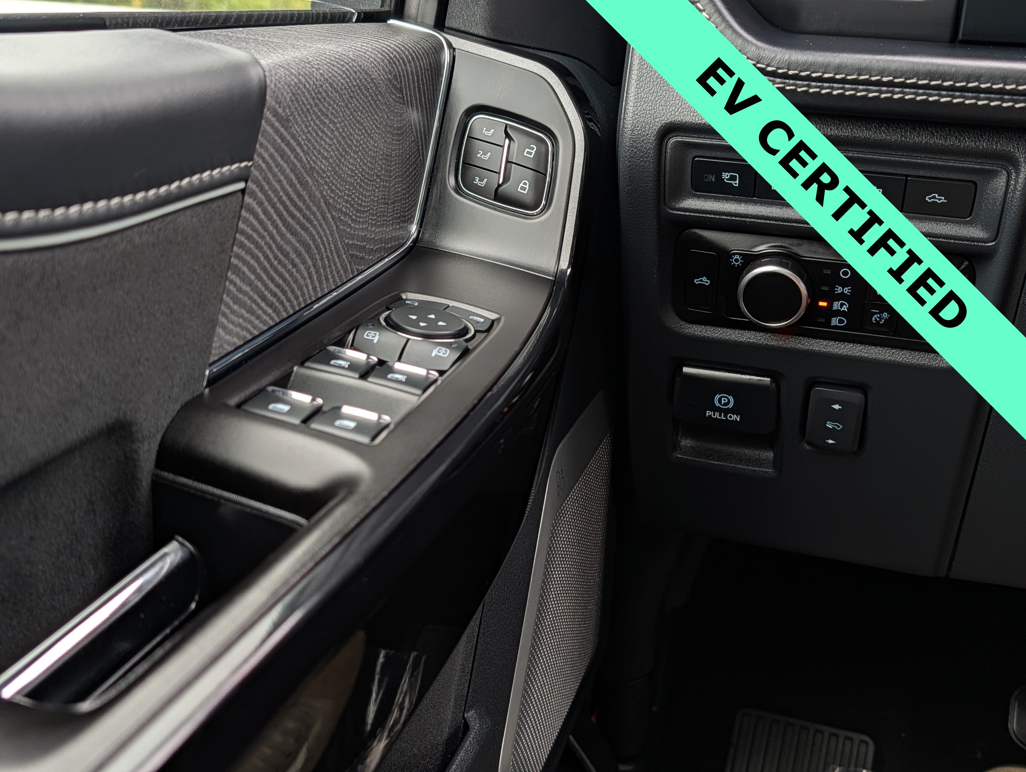 Certified 2023 Ford F150 Lightning Platinum AWD/4WD image 26