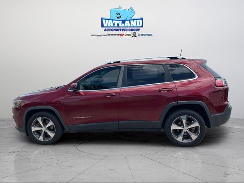 Certified 2019 Jeep Cherokee Limited w/ Technology Group FWD image 2