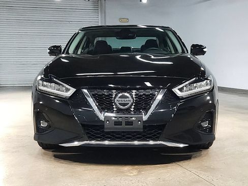 Used 2020 Nissan Maxima Platinum w/ Sport Mat Group FWD image 2