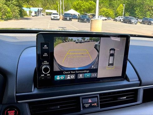 Used 2023 Honda Pilot Elite image 13