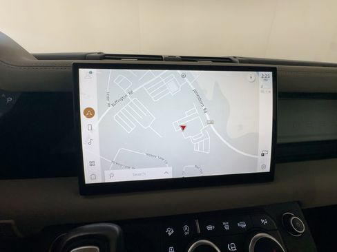 Used 2022 Land Rover Defender 110 X-Dynamic SE image 23