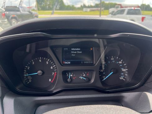 Used 2018 Ford Transit 150 XLT image 10