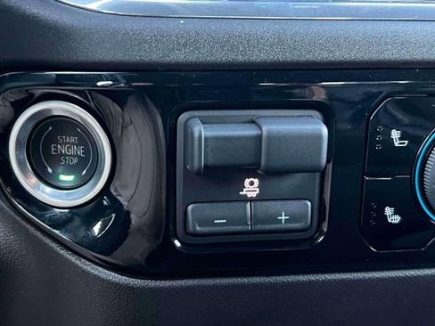 Certified 2025 Chevrolet Silverado 1500 LT image 29