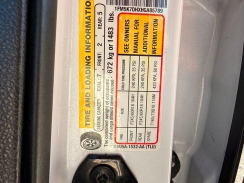 Used 2017 Ford Explorer XLT FWD image 22