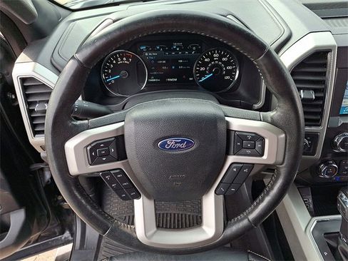 Used 2019 Ford F150 Lariat image 18