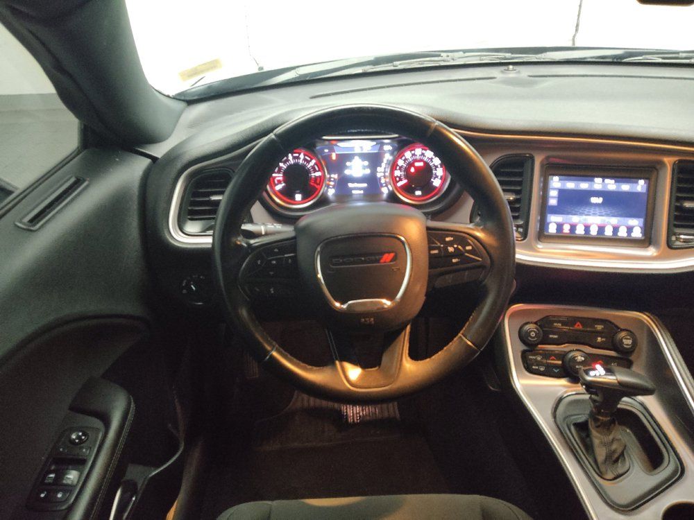 Used 2019 Dodge Challenger SXT RWD image 22